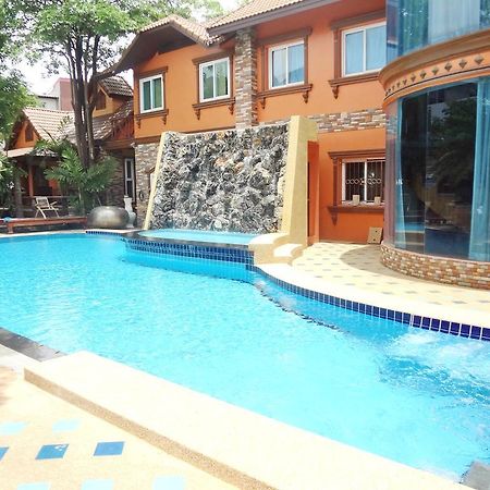 Khunsri Resort Art Boutique Hotel Паттая Екстер'єр фото