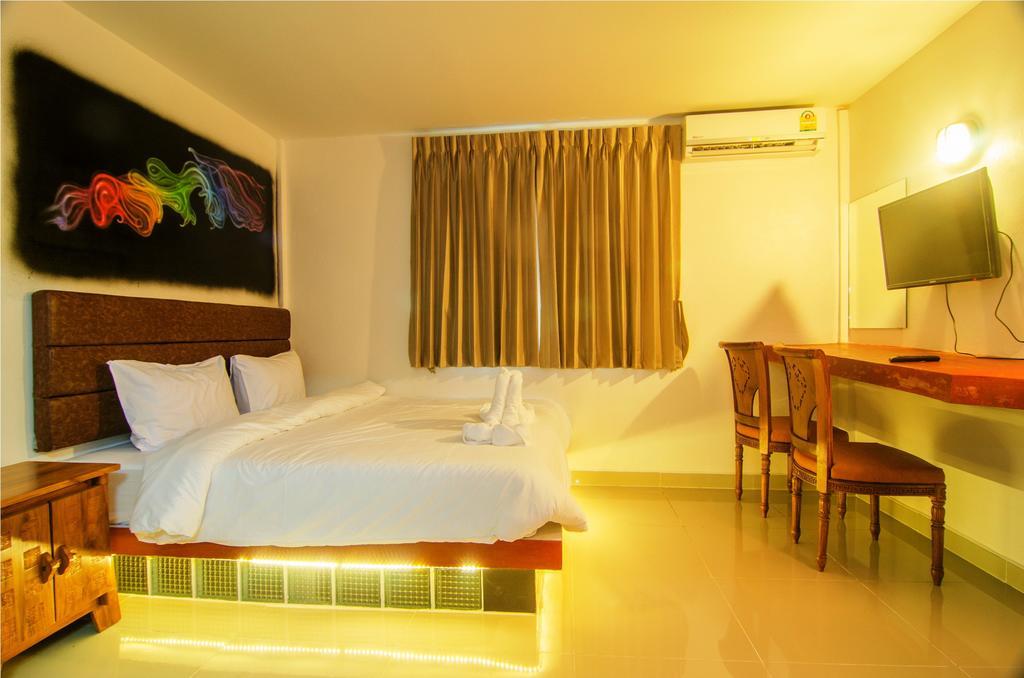 Khunsri Resort Art Boutique Hotel Паттая Екстер'єр фото