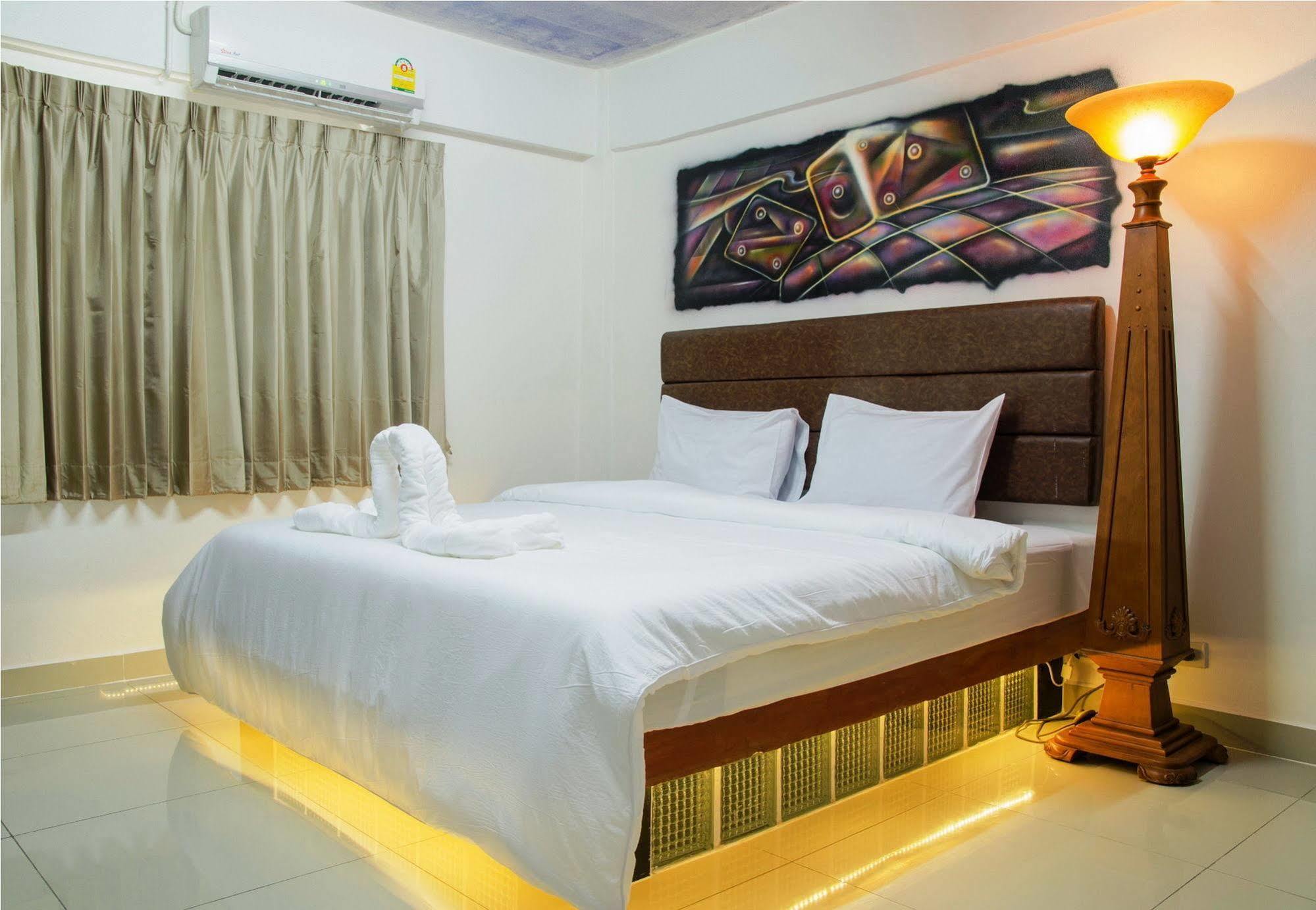 Khunsri Resort Art Boutique Hotel Паттая Екстер'єр фото